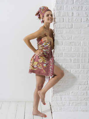 BOLANGDE Полотенце Япония баня УЗОР НА КРАСНОМ 70х140 (вид 1) BOLANGDE Полотенце Япония баня УЗОР НА КРАСНОМ 70х140 (фото, вид 1)