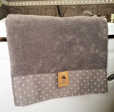 7Я текстиль Полотенце банное махровое 70х140 см однотонное с бордюром в точечку, хлопок, 7Я текстиль, коричневый 7Я текстиль Полотенце банное махровое 70х140 см однотонное с бордюром в точечку, хлопок, 7Я текстиль, коричневый